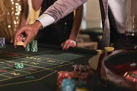 Live Buku Mimpi draw broadcast with numbered balls and studio setup on gasbet88 login